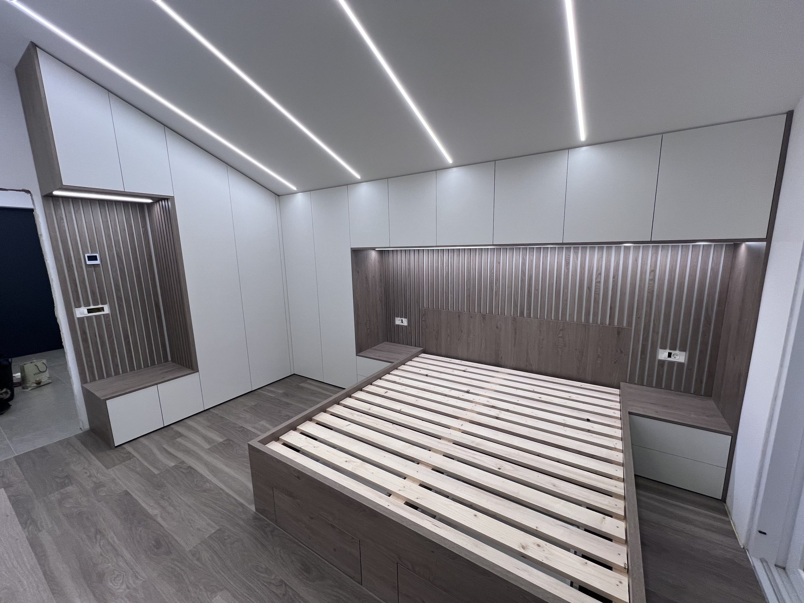 Unikatne lesene rešitve, mizarstvo in pohištvo po meri - RElesKA